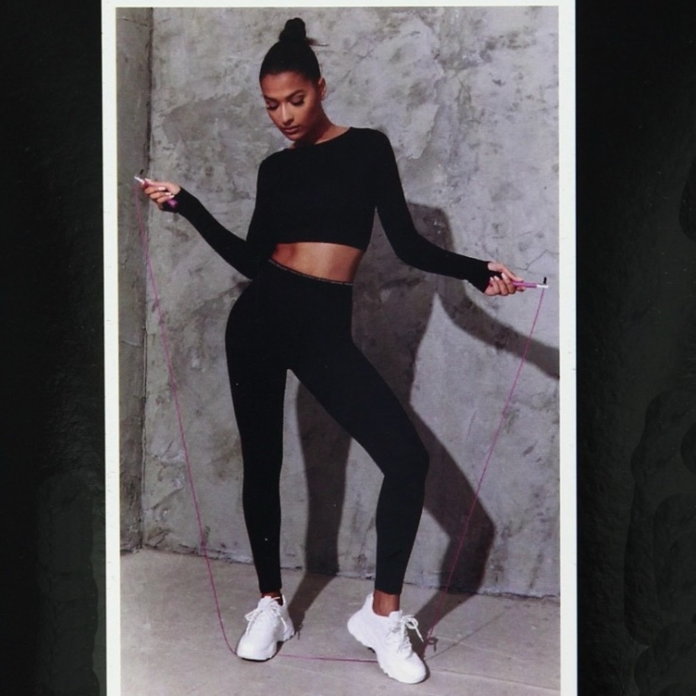 Sleek Black Women's Leggings